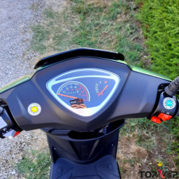 SCOOTER TNT DIXON VERT OLIVE METALLISE 12 POUCES 50 CC