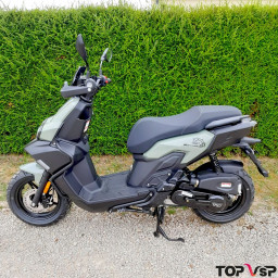 Concessionnaire scooter Tnt Escape Baroudeur 12 pouces 4 temps