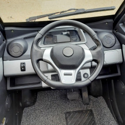 Auto électrique E-Poline tableau de bord