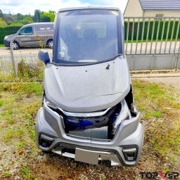 Voiture sans permis à vendre pour pièces ou à réparer Epauline électrique