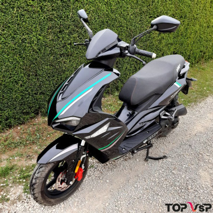 Scooter Imf Ultimatt 50 cc noir et vert d'occasion
