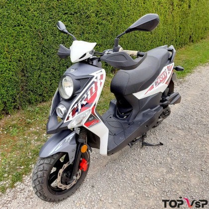 Scooter Sym Crox 50 cc d'occasion blanc et rouge