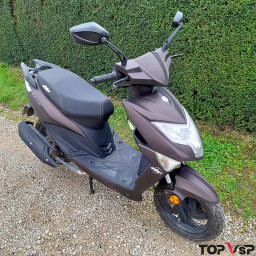 Achat en ligne scooters d'occasion prix pas cher Imf new pach 50 cc 1800 €