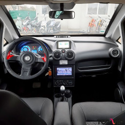 Concessionnaire voiture Casalini France Garage Top Vsp - 550 Trofeo yellow vegas