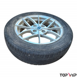 Pneumatique d'occasion pour sans permis roue complète 155/65 R14