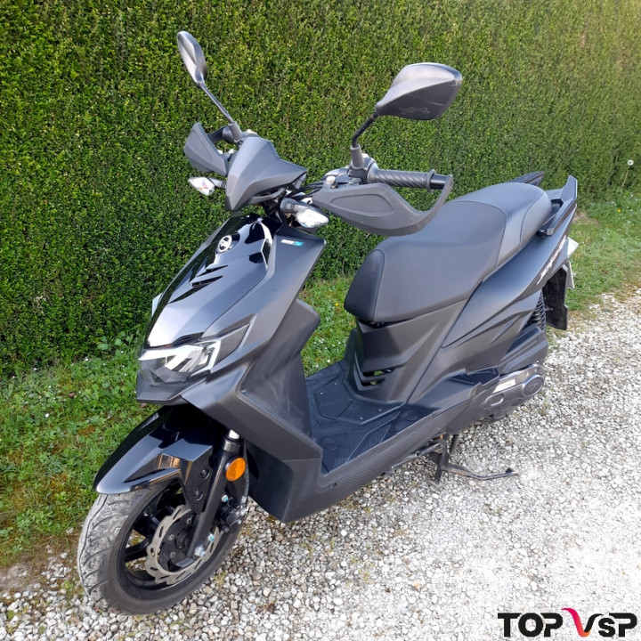 Scooter Sym Jet 4 RX 50 cc noir d'occasion