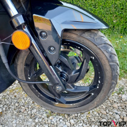 Roue avant avec garde boue noir brillant de scooter sym jet 4 rx 50 cc