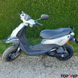 Magasin scooter d'occasion 2 temps pas cher Peugeot Trekker 50 cc gris