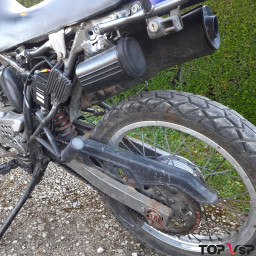 Roue arrière de moto Suzuki dr 125 cc