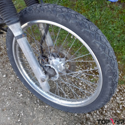 Roue avant jante et pneu de moto Suzuki DR 125 cc d'occasion
