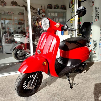 Scooter Naxos rouge Imf Industrie 50 cc